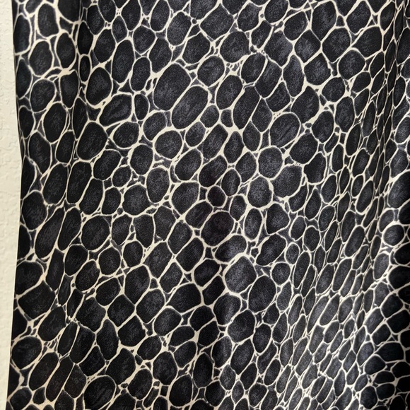 Y2K Jones New York Satin Animal Print Slip Dress Nightgown Women’s Size Small - Picture 4 of 13